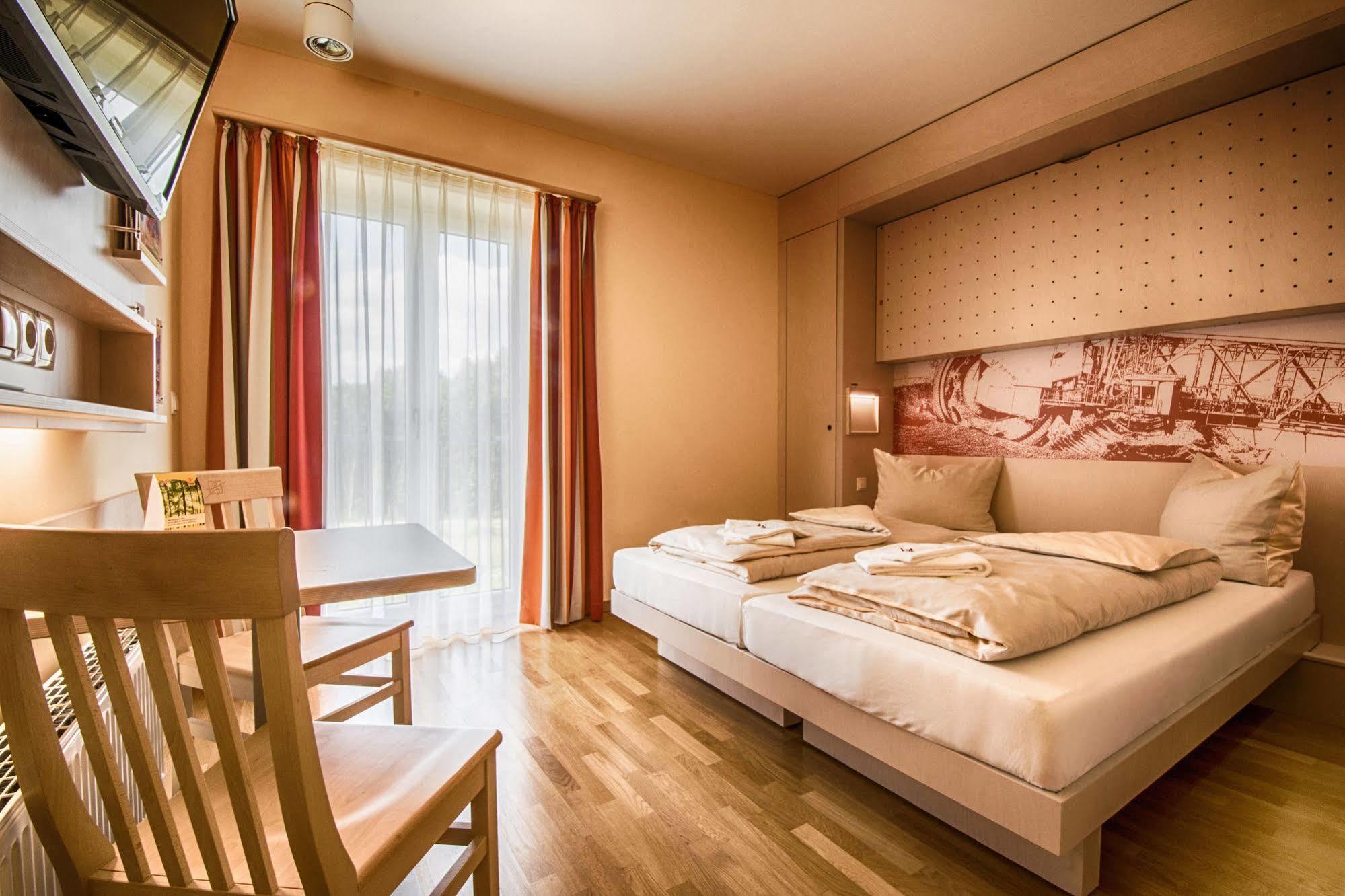 Jufa Hotel Im Brueckenkopfpark - Juelich Kültér fotó