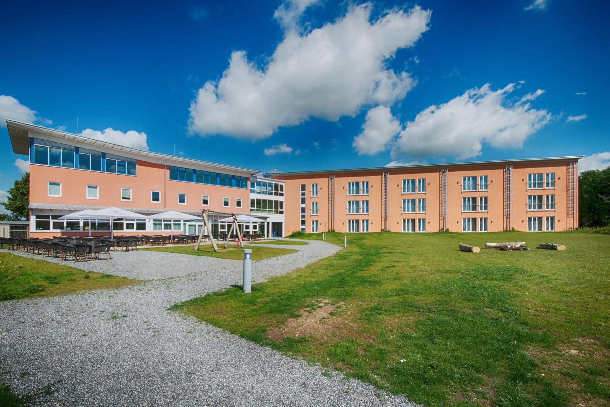 Jufa Hotel Im Brueckenkopfpark - Juelich Kültér fotó